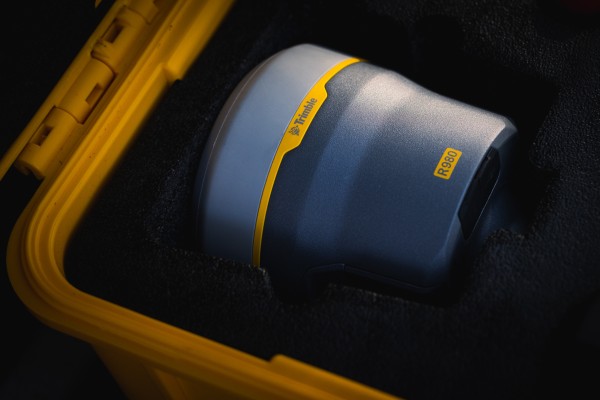 Trimble R980