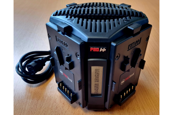 Chargeur 4 voies pour batterie GeoSLAM slim L90 monture V