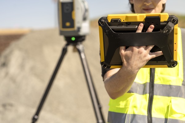 Trimble T110