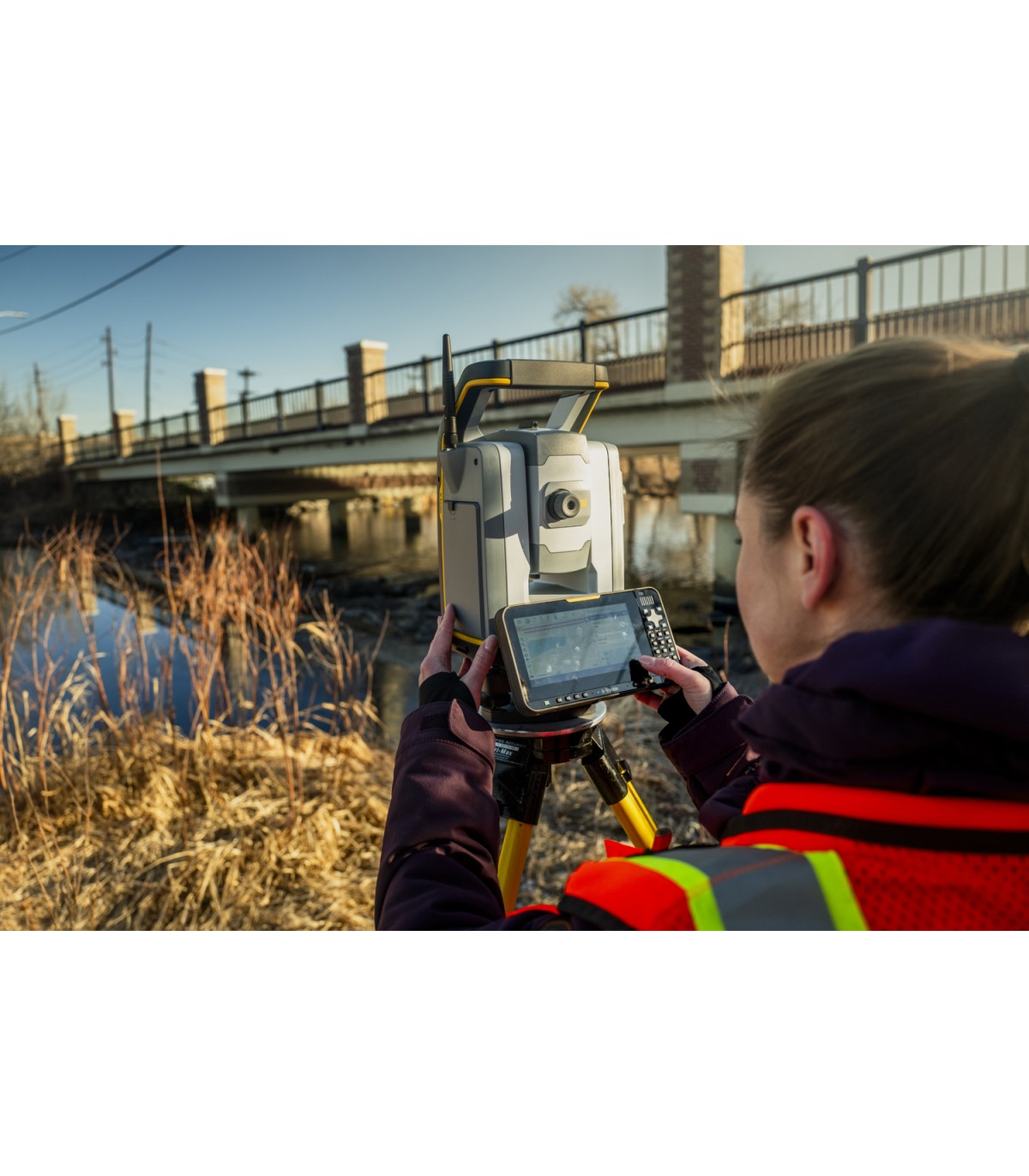 Trimble® T70