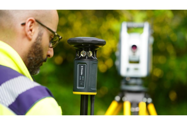 TRIMBLE® ST30