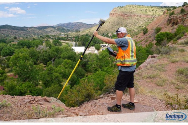 Trimble R12i GNSS