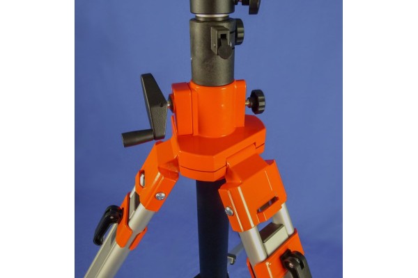 Trépied Alu à crémaillère pour scanner FARO FOCUS / TX5  hmaxi : 3.02m