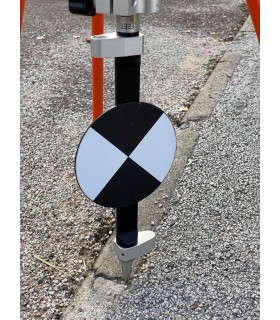 Cible pour scanner avec 2 bulles, fixation 5/8"